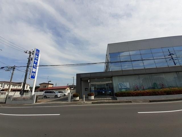 七十七銀行 築館支店：1300m
