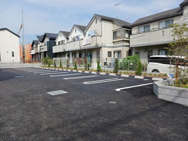 オリオン（105） 駐車場
