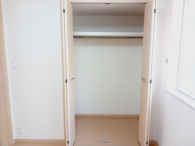 サンローラン（103） 収納