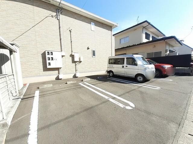 Ｂｅｌｌｅｄ水の森（201） 駐車場