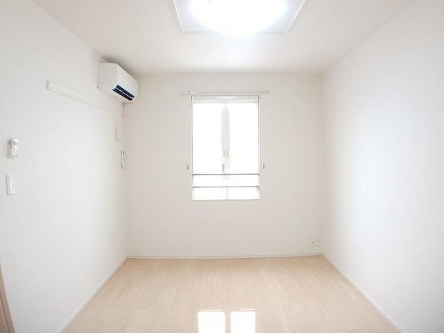 ストロベリーハウスⅣ（204） 室内