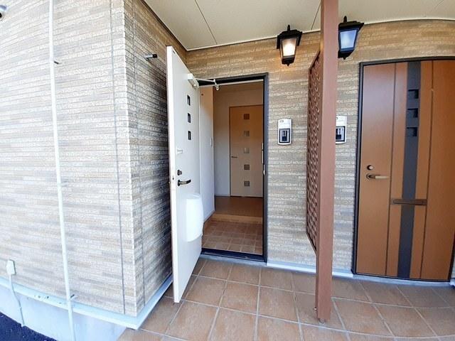 リアハウス冠木（101） 玄関