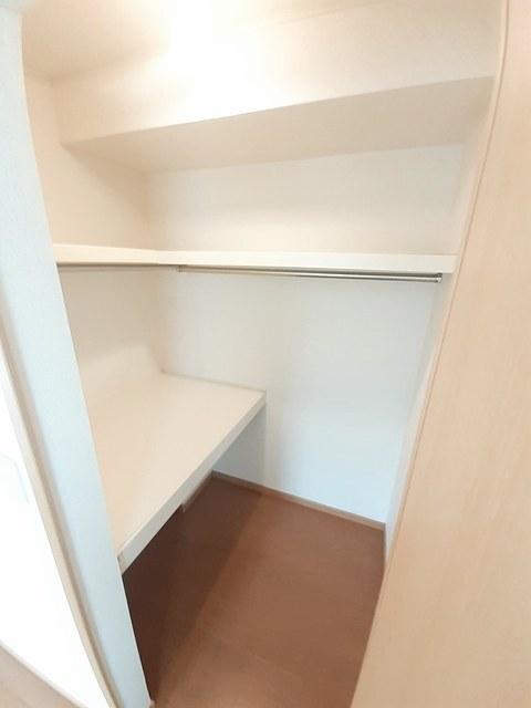 アビタシオンＫ’Ｓ北中山Ａ（204） 収納