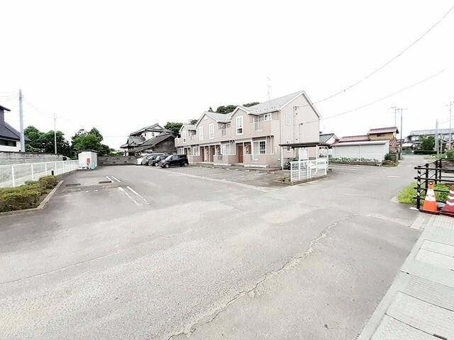 ハイツカトレアⅢ（104） 駐車場