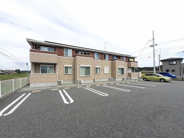 エレガンスⅠ（102） 駐車場