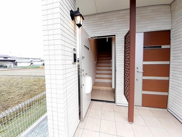 サンライズ飯野坂（201） 玄関