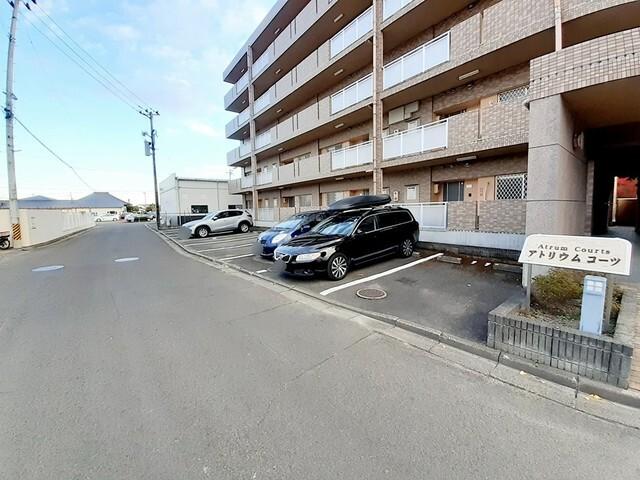アトリウム　コーツ（403） 駐車場