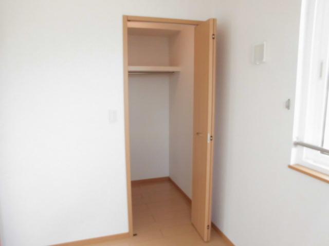 ロイヤル　クレッセント　Ⅰ（203） 収納