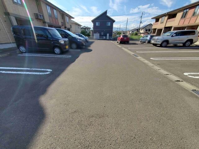 セフィオ・グレースＡ（102） 駐車場