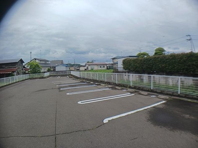 キャッスルライフⅢ（101） 駐車場