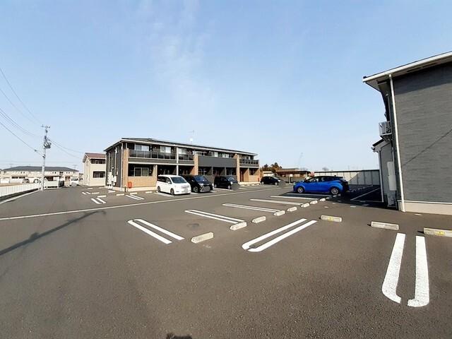 プラシードＳＫⅡ（103） 駐車場