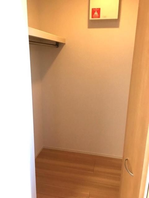 Ｄ−ｒｏｏｍ荒井東（301） 収納