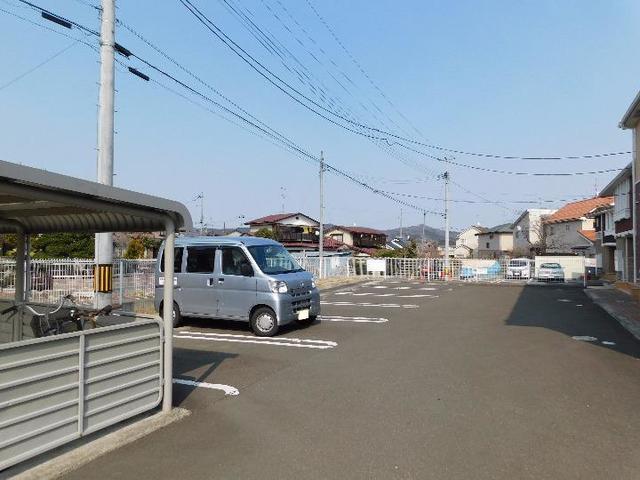 Ｍｏｏｎ　Ｂｒｉｄｇｅ３（103） 駐車場