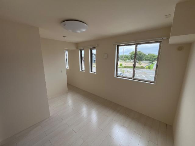 シャイン ヴィレッジ 大木戸 D 部屋画像
