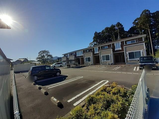 ガーデンヒル・キブネⅠ（103） 駐車場