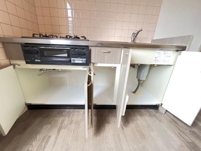 ピア大町 収納