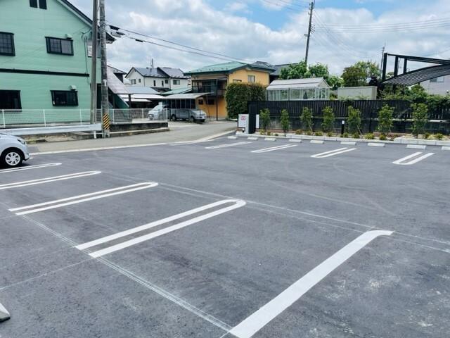 スクエアＩＳ　Ⅴ（203） 駐車場