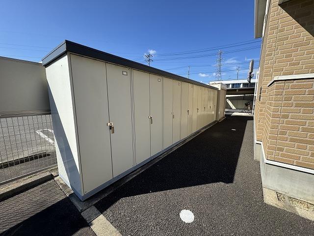 善Ｆ（103） 駐車場