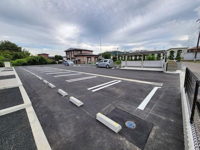 クレールパル（205） 駐車場