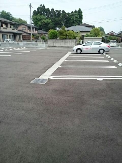 ＯＨＡＮＡ　Ⅲ（203） 駐車場
