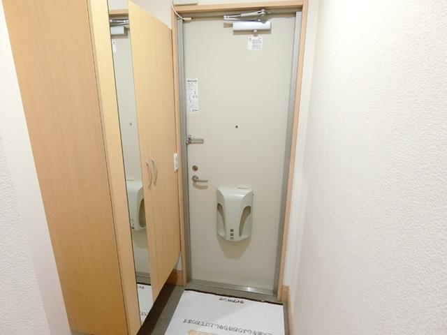 Ｄ−ｒｏｏｍ白石西（202） 玄関