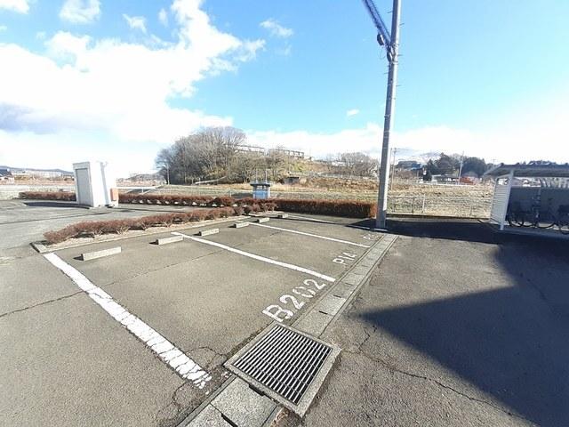ベルツリーレジデンス　２号館（101） 駐車場