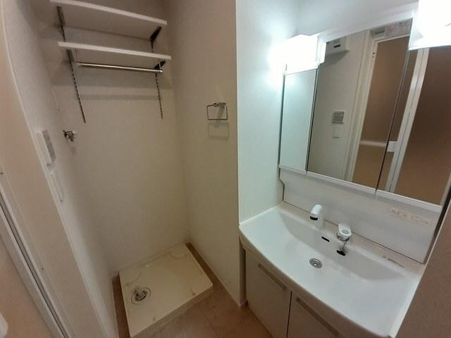 ヴューテラスｃｏｃｏⅡ（103） 洗面