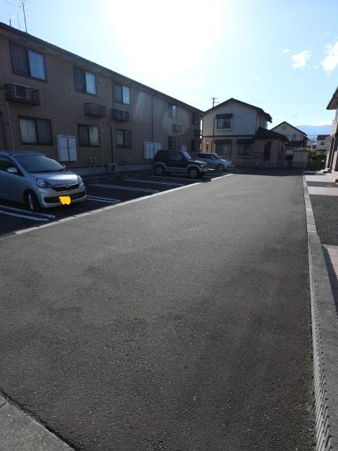 セフィオ・グレースＣ（103） 駐車場