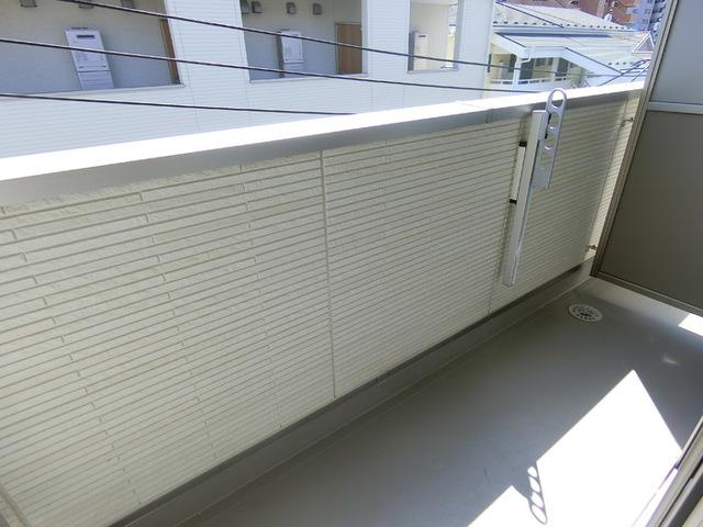 ルミエール大和町（301） バルコニー
