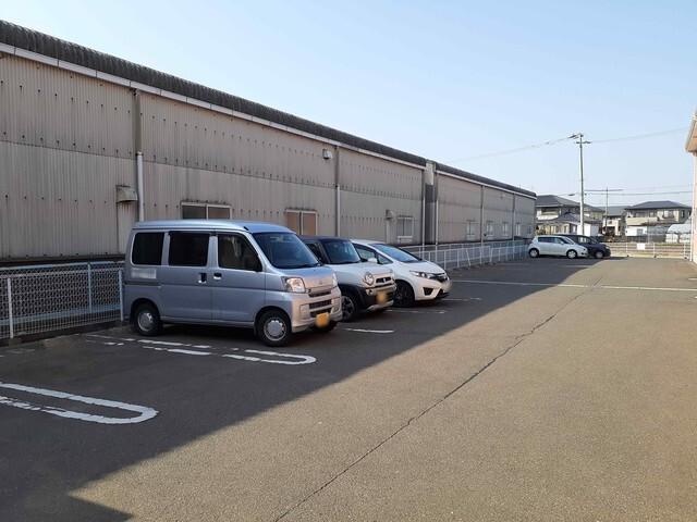 グレース・ガーデンⅡ（102） 駐車場