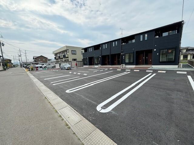 ＢＲＩＸ宮城亘理（204） 駐車場