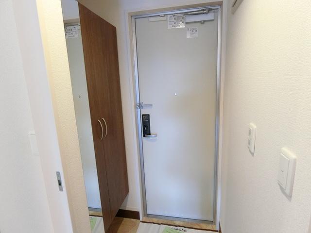 ボヌール ＳＡ（102） 玄関