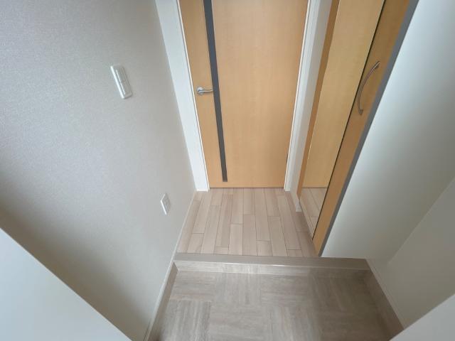 N・Vermeer（エヌ　フェルメール） 玄関