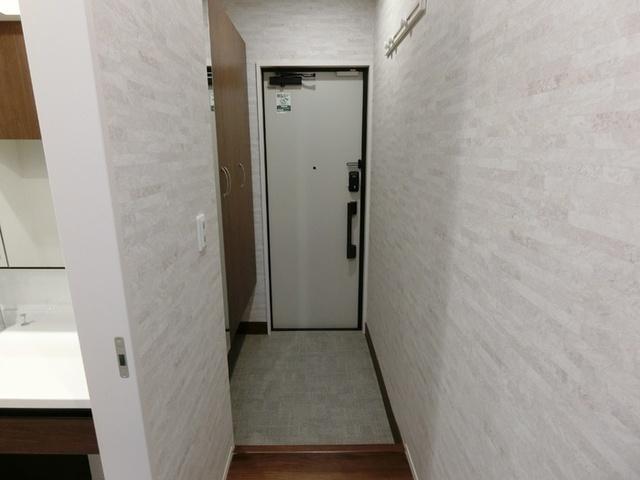 Ｄ−ＲＯＯＭ泉崎Ⅱ（101） 玄関