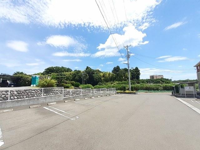 ハッピータイムＤ（201） 駐車場