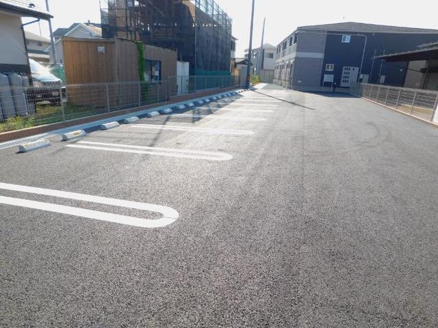 ベルフィミーモ岩切（103） 駐車場