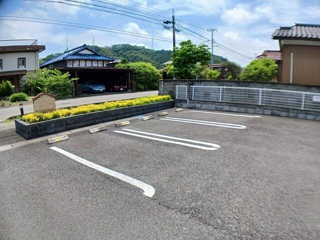 さくらガーデンＷ（103） 駐車場