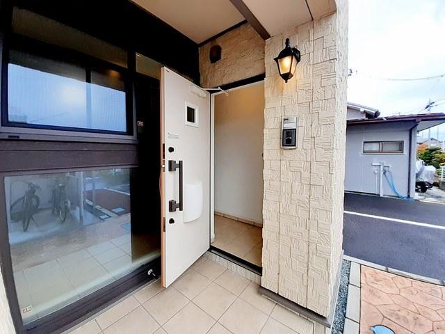 プレミアムハウス郡山（102） 玄関