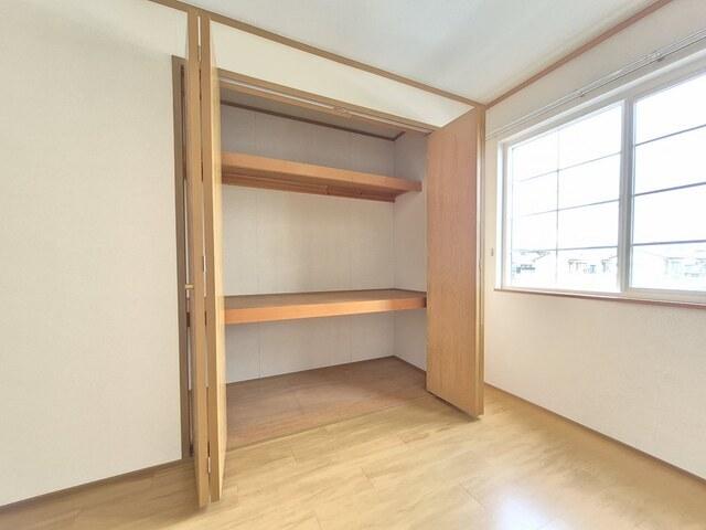 コーポムロバ弐番館（101） 収納