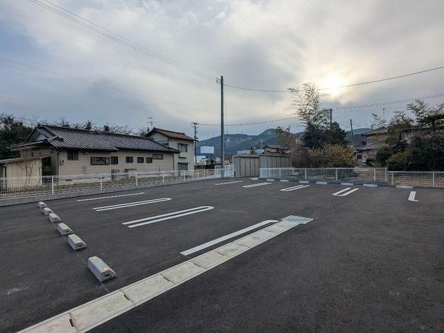 アグロ　シルヴァⅡ（102） 駐車場