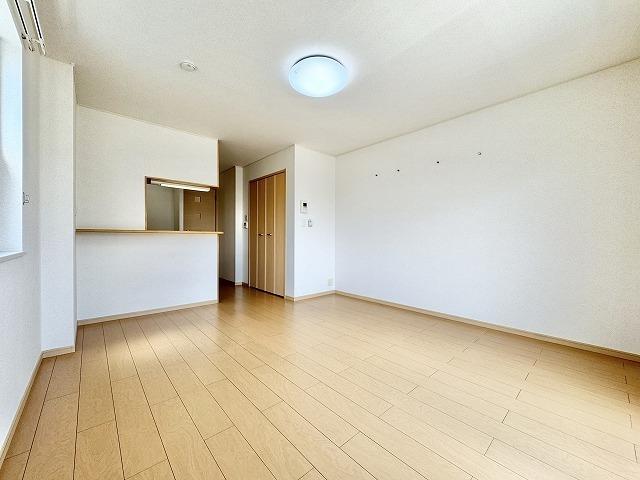 ジェントリー弐番館（105） 室内