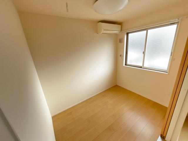 リバティコート H＆M 部屋画像