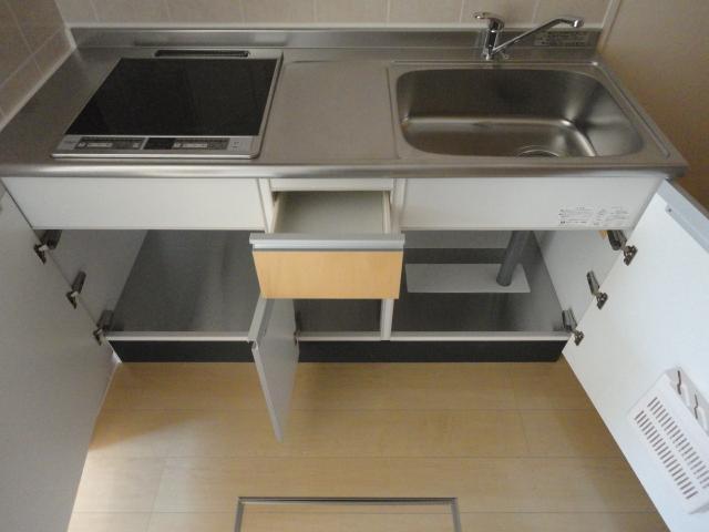 リバティコート H＆M 部屋画像
