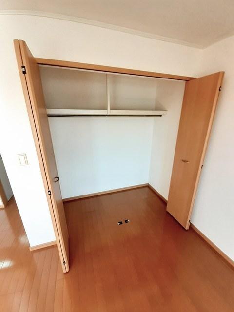 サウスレジデンスⅠ（202） 収納