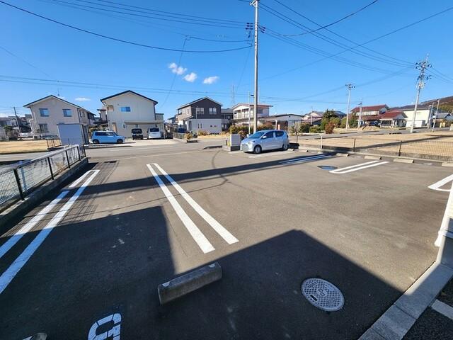 サニー　プレインⅡ（201） 駐車場
