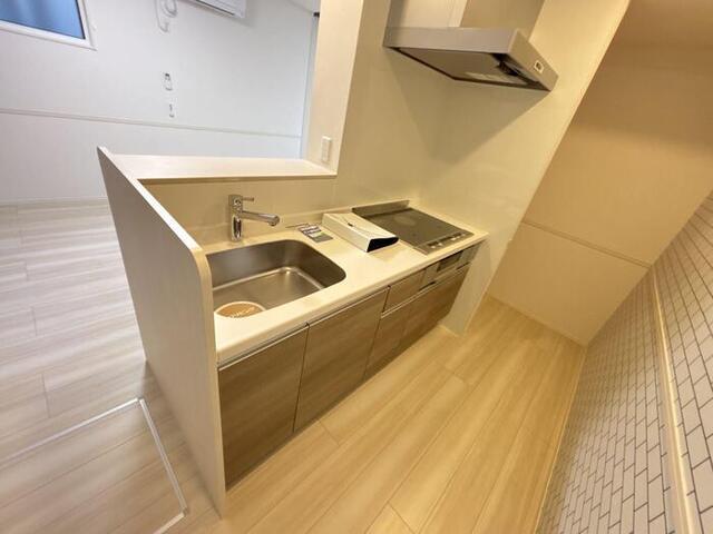 Ｄ−ＲＯＯＭ　ＭＩＹＡＭＡＣＨＩ３（102） キッチン