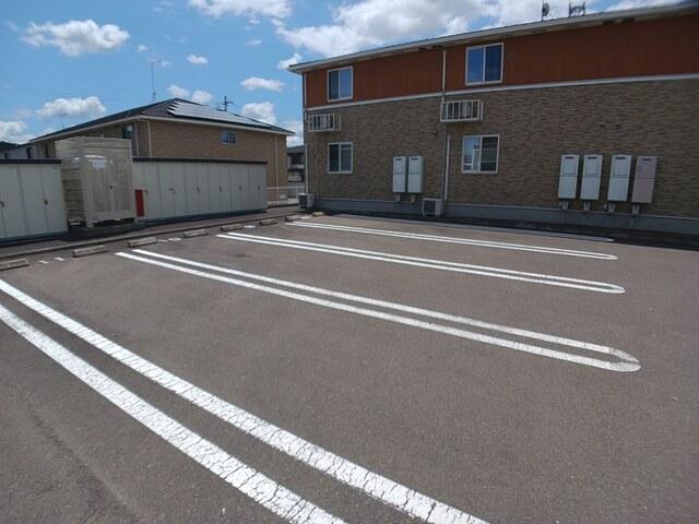 セイバリー　Ⅳ（201） 駐車場