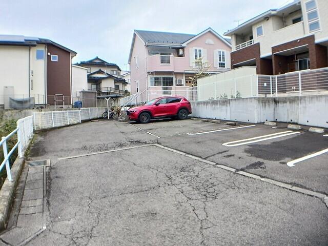 ＰＡＴＩＥＮＴ上野山（203） 駐車場