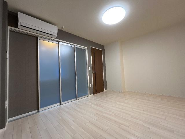 イリアス 部屋画像
