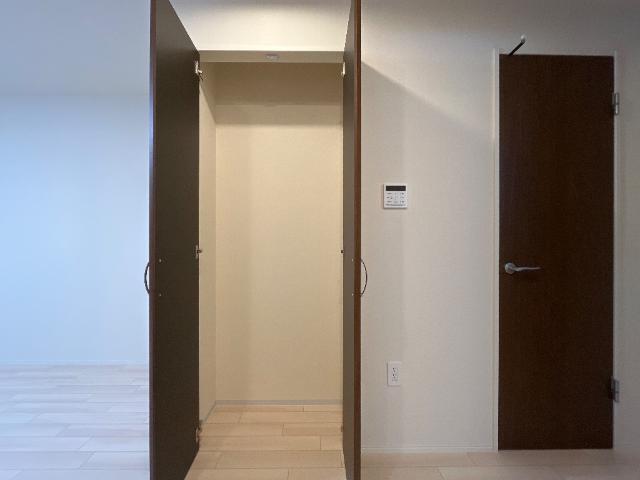 イリアス 部屋画像